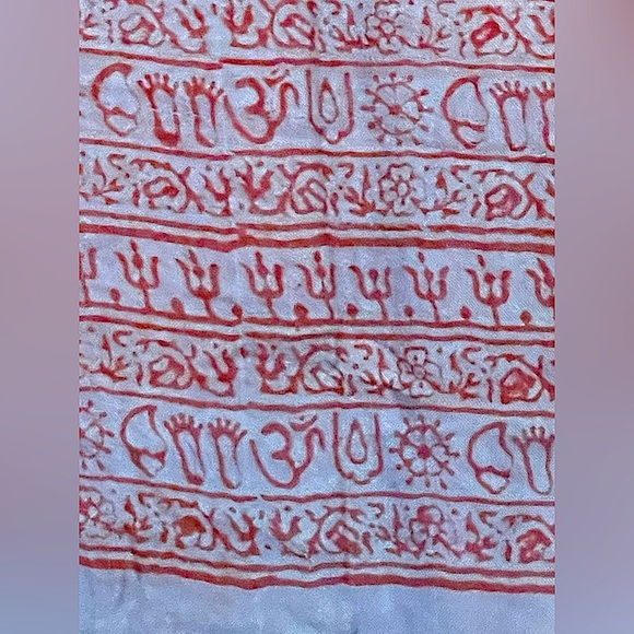 Prayer shawl/cover-up/bedspread Cost plus world market new soft rayon wrap - Picture 5 of 15